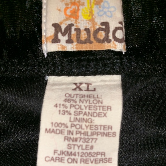 ⭐️Junior’s Animal Print Mini Skirt - Picture 2 of 4